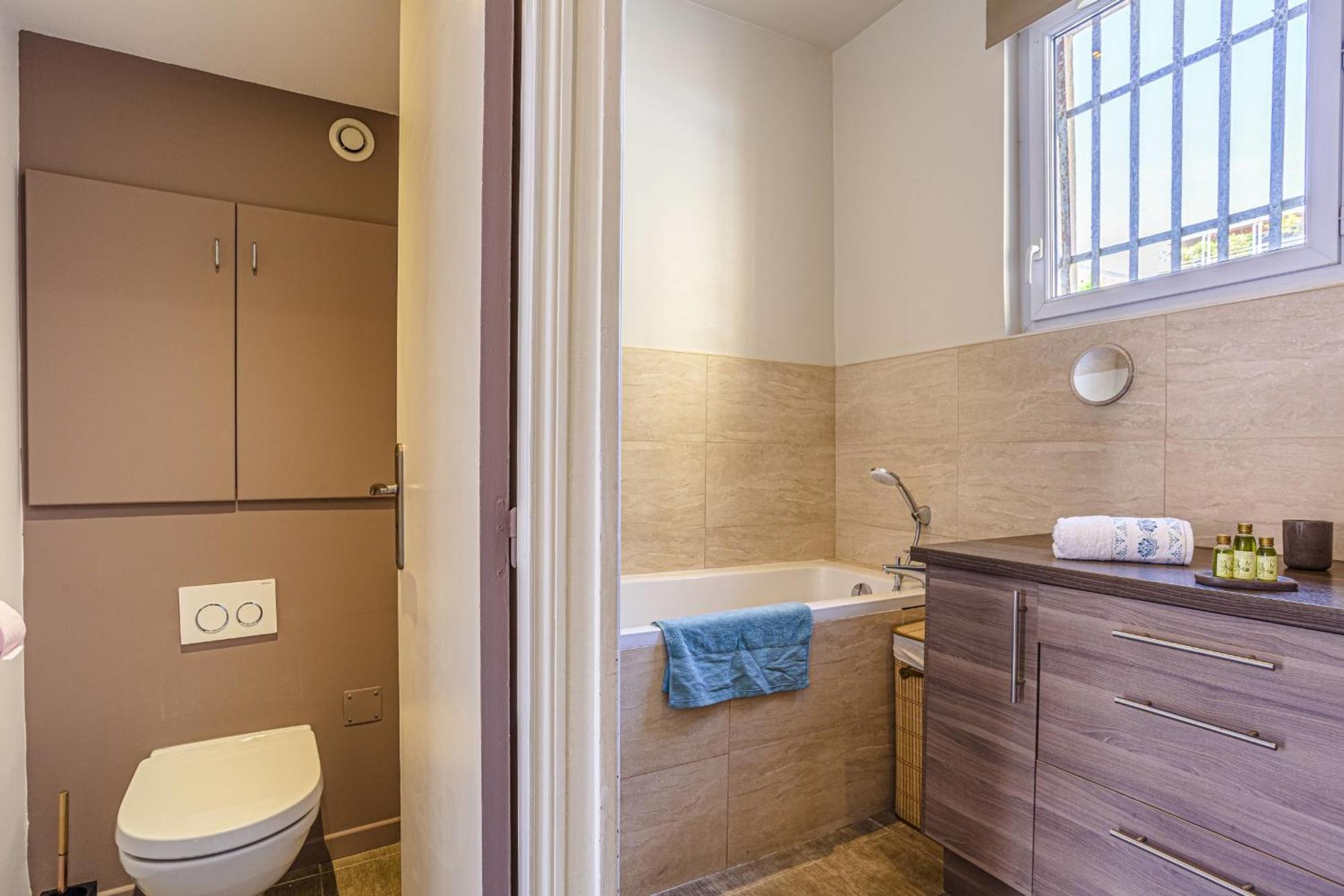 Guisol - Typical Nice 3 Bedroom Ac Near Port 외부 사진
